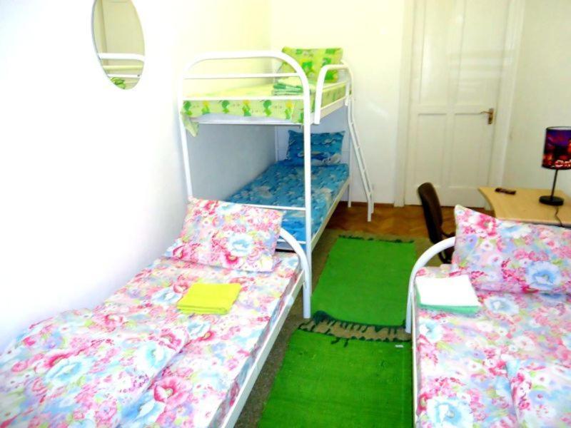 Hostel Kreshatik Κίεβο Δωμάτιο φωτογραφία