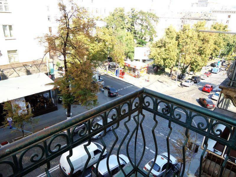 Hostel Kreshatik Κίεβο Εξωτερικό φωτογραφία